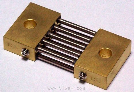 250-600Aϵз